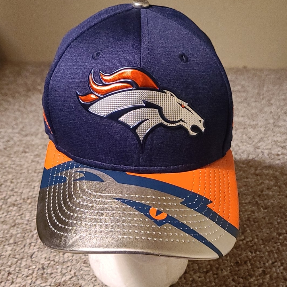 New Era Men's Denver Broncos Snapback Hat